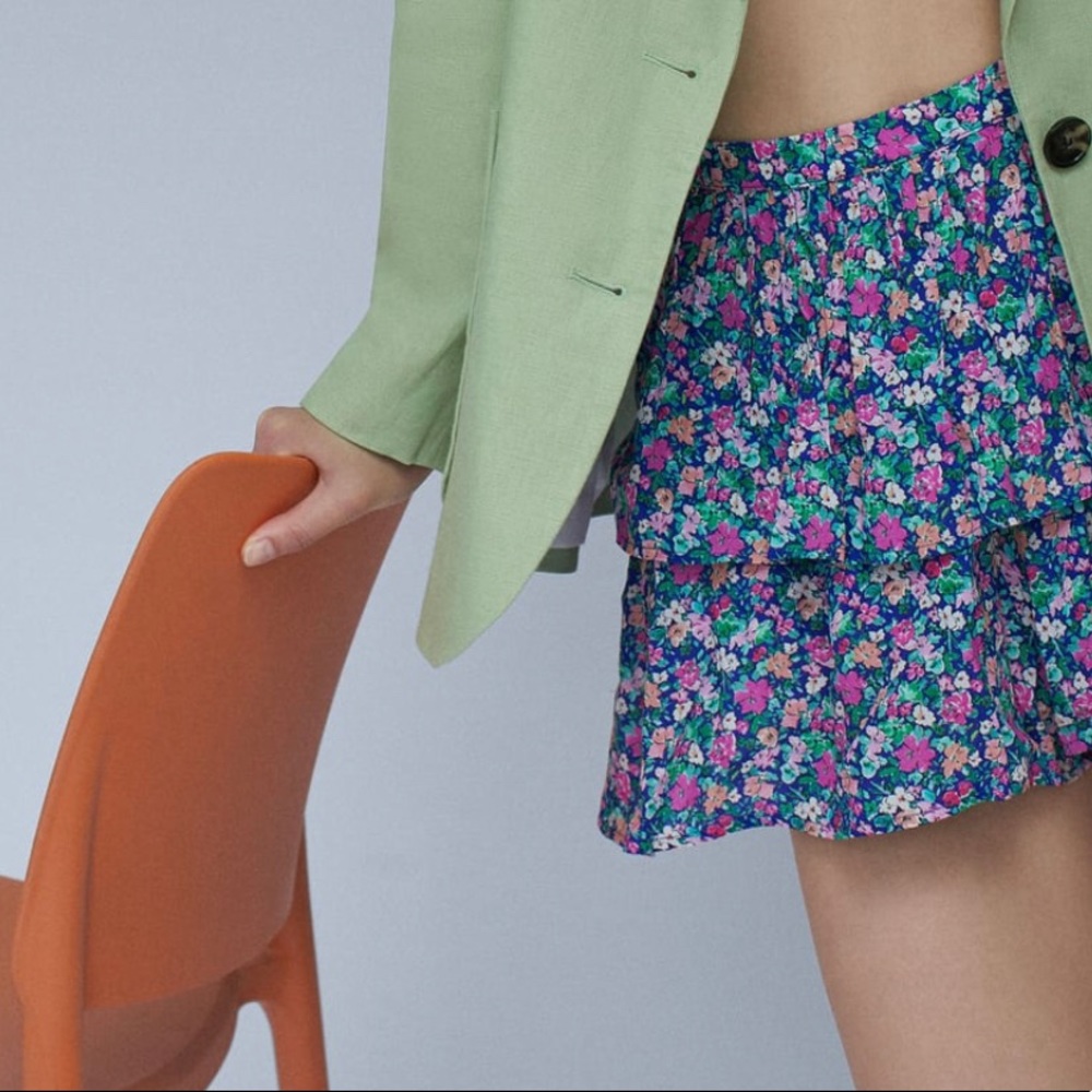 Zara floral print skort large NWT